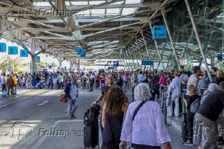 Movimentação no Aeroporto Humberto Delgado, na cidade de Lisboa em Portugal - Apagão da Europoa