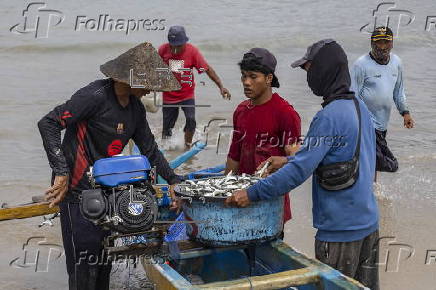 Bad weather and high waves warning for Bali