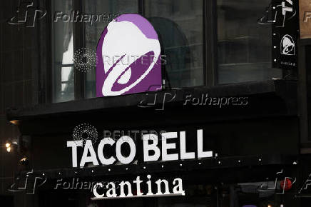 FILE PHOTO: The logo of Taco Bell, a subsidiary of Yum! Brands, Inc. is seen in Manhattan, New York City