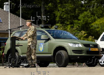 Netherlands donates armored police cars to the Ukraine Defense Ministry
