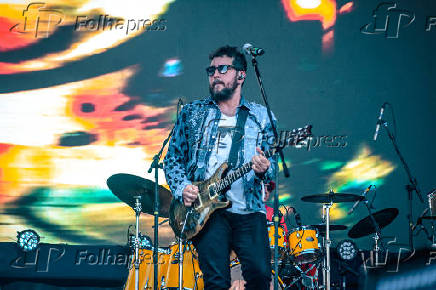 Barão vermelho apresenta novo show com clássicos e inédita de cazuza
