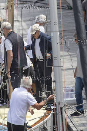El rey emérito está en Sanxenxo, por cuarta vez en lo que va de año, para disfrutar de la quinta prueba de la Liga 6 metros