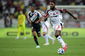 Partida entre Vasco e Flamengo válida pelo Campeonato Brasileiro 2025.