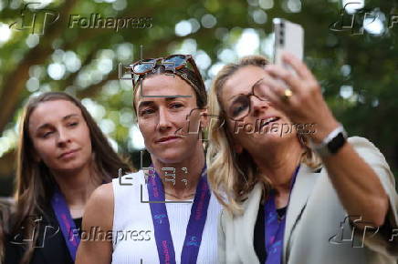 Deputy Prime Ministert hosts England Women’s soccer team at 10 Downing Street in London