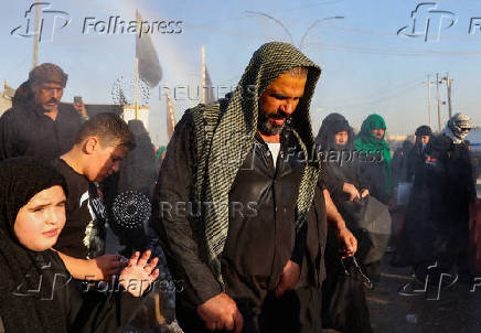 Pilgrims Journey to Karbala for Arbaeen Ritual