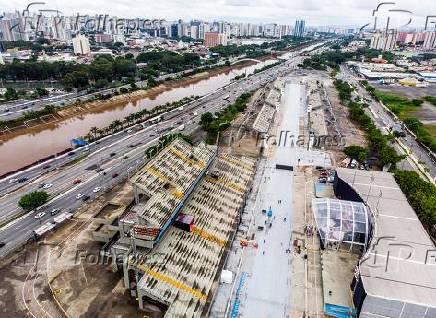 Sambódromo em SP vazio no fim de semana do Carnaval