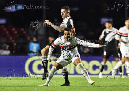Brasileiro Championship - Sao Paulo v Vasco da Gama