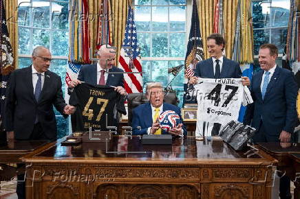President Trump hosts Juventus soccer club at White House