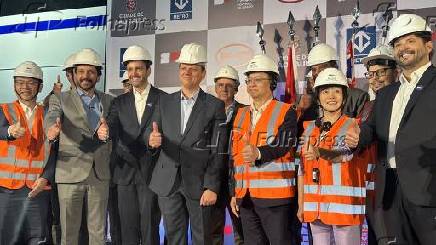 Governador Tarcísio Recebe trem e Ônibus da BYD