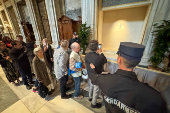 La basílica de Santa María la Mayor abre al público para visitas a la tumba de Francisco