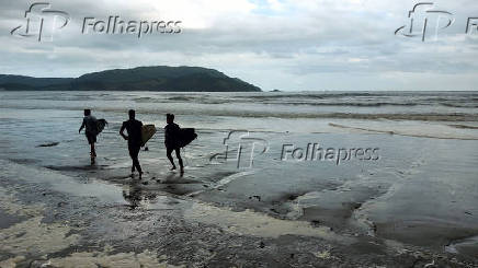 Ressaca do mar em Santos (SP)