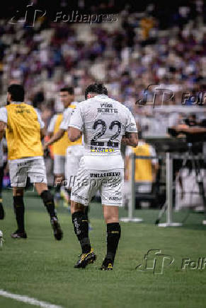 Partida entre Fortaleza e Santos pelo Campeonato Brasileiro