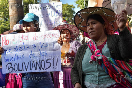 Economic crisis sparks protests, in Cochabamba