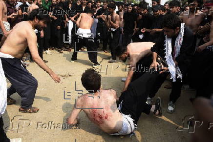 Mourning processions of Shiite Muslims on the eve of Ashura in Islamabad