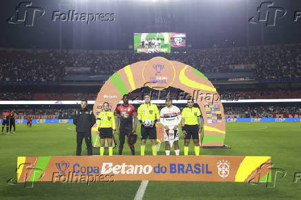 Match between São Paulo and Athletico Paranaense for the Brazilian Cup