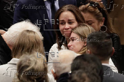 Uribe Turbay es velado en el mismo salón del Capitolio donde se homenajeó a sus abuelos