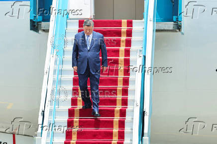 Chinese President Xi Jinping visits Vietnam
