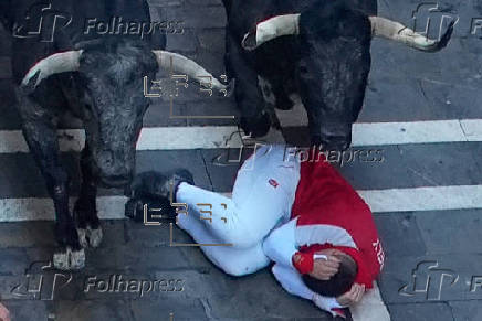 Los peligrosos Cebada Gago protagonizan el segundo encierro de los Sanfermines