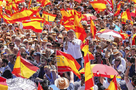 Manifestación del PP contra Sánchez bajo el lema 'Democracia o mafia'