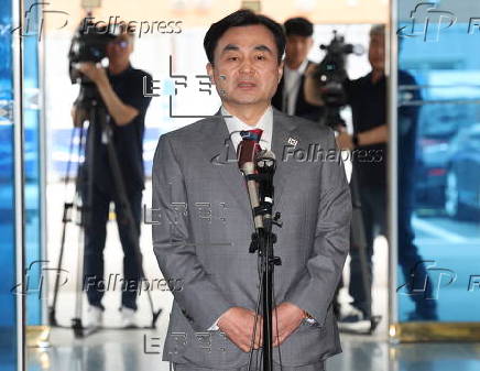 Ahn Gyu-back prepares for defense minister confirmation hearing