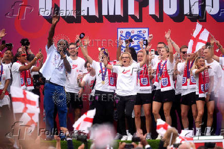 Homecoming Victory Parade on the Mall, London