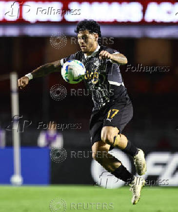 Copa Libertadores - Group Stage - Sao Paulo v Libertad