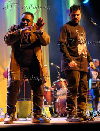 MALUKOS BELEZA ENCANTA COM SHOW INCLUSIVO NO TEATRO DA AMRIGS
