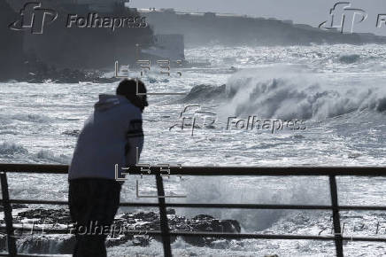 La borrasca Nuria deja vientos fuertes y mala mar en Canarias