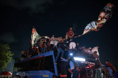 AeroFla: Mobilização da torcida do Flamengo na chegada do ônibus da delegação do clube no Aeroporto do Galeão.