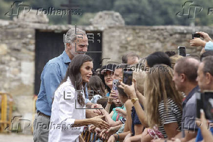 Los reyes visitan las zonas afectadas por los incendios de Zamora