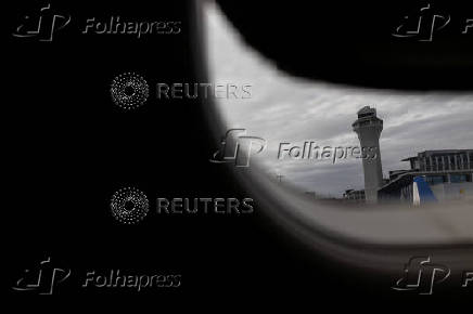 Air traffic controller shortage amid U.S. government shutdown