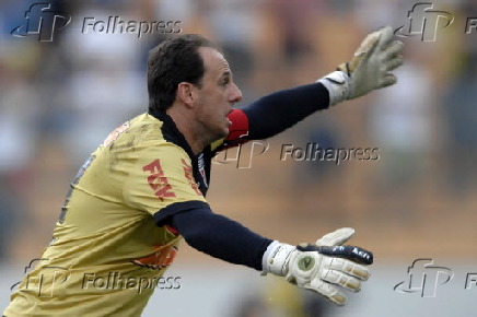 Centésimo gol do goleiro Rogério Ceni