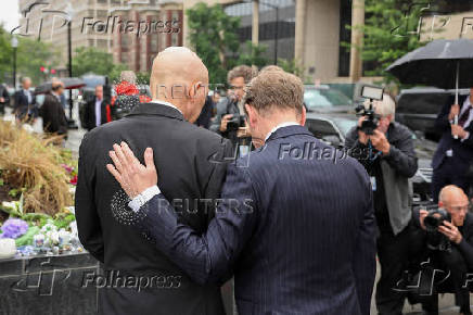 German Foreign Minister Wadephul lays flowers in honor of shooting victims Israeli Embassy workers Lischinsky and Milgrim in Washington