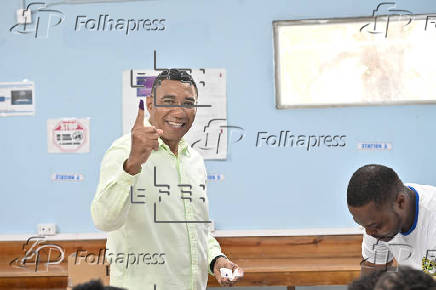 Jamaica vota para elegir un nuevo Gobierno, con Holness aspirando a un tercer mandato
