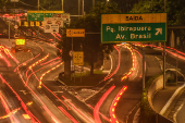 Tráfego na avenida 23 de Maio