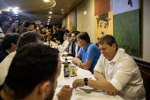 Após culto Nunes, Tarcísio e Bolsonaro vão a pizzaria, em SP