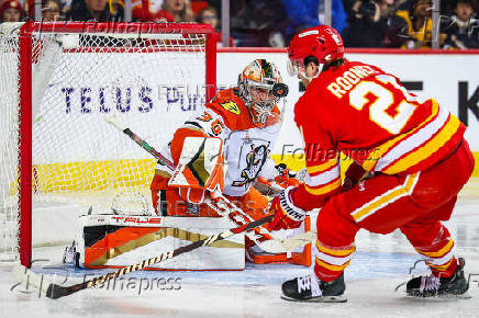 NHL: Anaheim Ducks at Calgary Flames