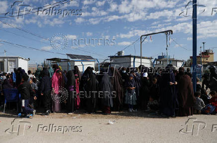 Kurdish internal security forces and Women?s Protection Unit (YPJ) conduct a security operation in al-Roj camp