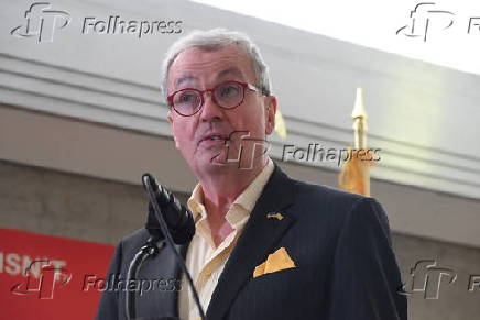 Irmandade de engenheiros de locomotivas e líderes sindicais de trens anunciam greve no transporte público de Nova Jersey