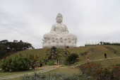 Estátua de buda em Ibiraçu (ES)