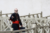 IGREJA-CONCLAVE