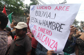 Ente electoral de Bolivia definirá a habilitados a elecciones, mientras bloqueos persisten