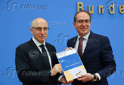 Top German security officials present 2024 domestic intelligence report