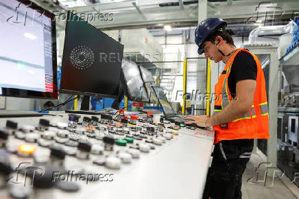 Magna Aluminum Profile's new facility is North America's fully-electric and automated aluminum extrusion line, in Salaberry de Valleyfield