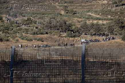 Druze poeple in Golan Heights gather near Syria border