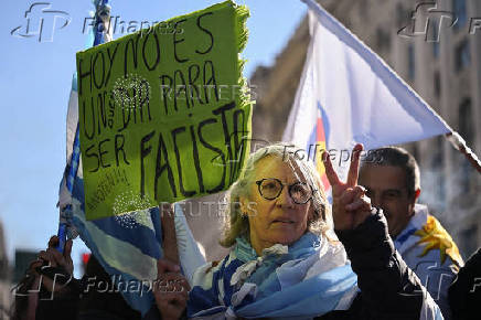 Argentine judge approves house arrest for ex-President Kirchner