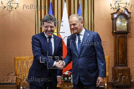 Romanian President-elect Nicusor Dan visits Warsaw