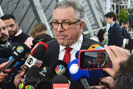 Entrevista com Ministro Alexandre Padilha no BRICS