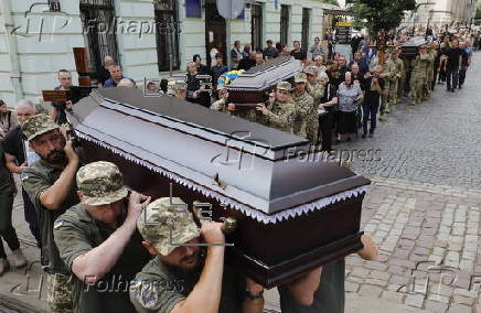 Lviv bids farewell to twelve Ukrainian soldiers who died in Russian captivity