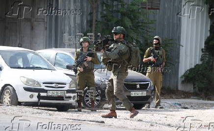 Several wounded during Israeli army operation in the West Bank city of Nablus